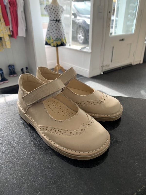 creamy shoes