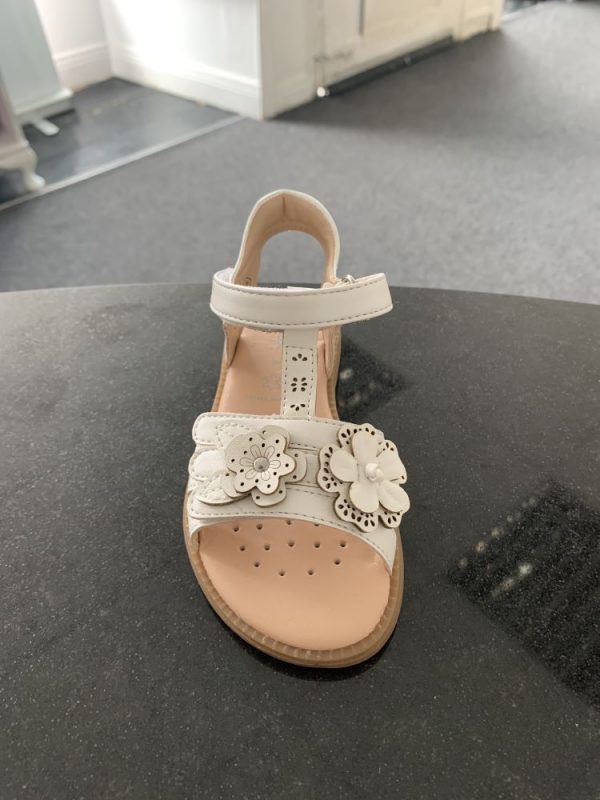Geox leather sandals in off-white 2