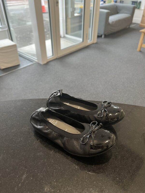 Geox Ballet Pumps in black leather 1